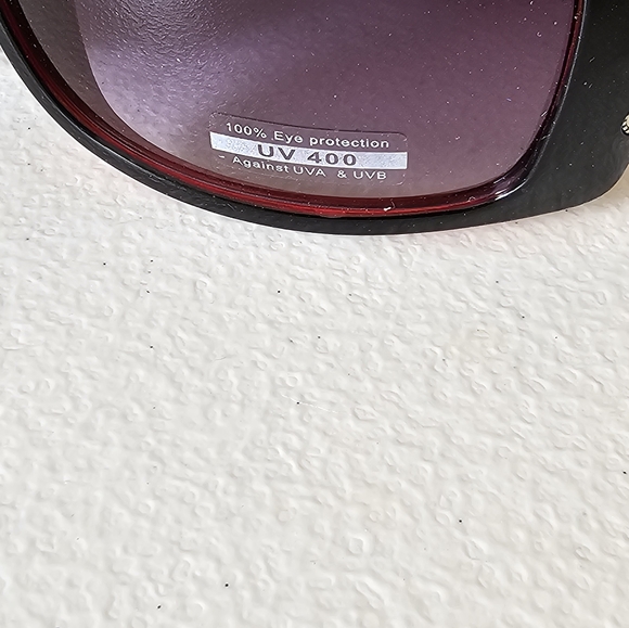 Black Italian Design Sunglasses - Picture 3 of 3